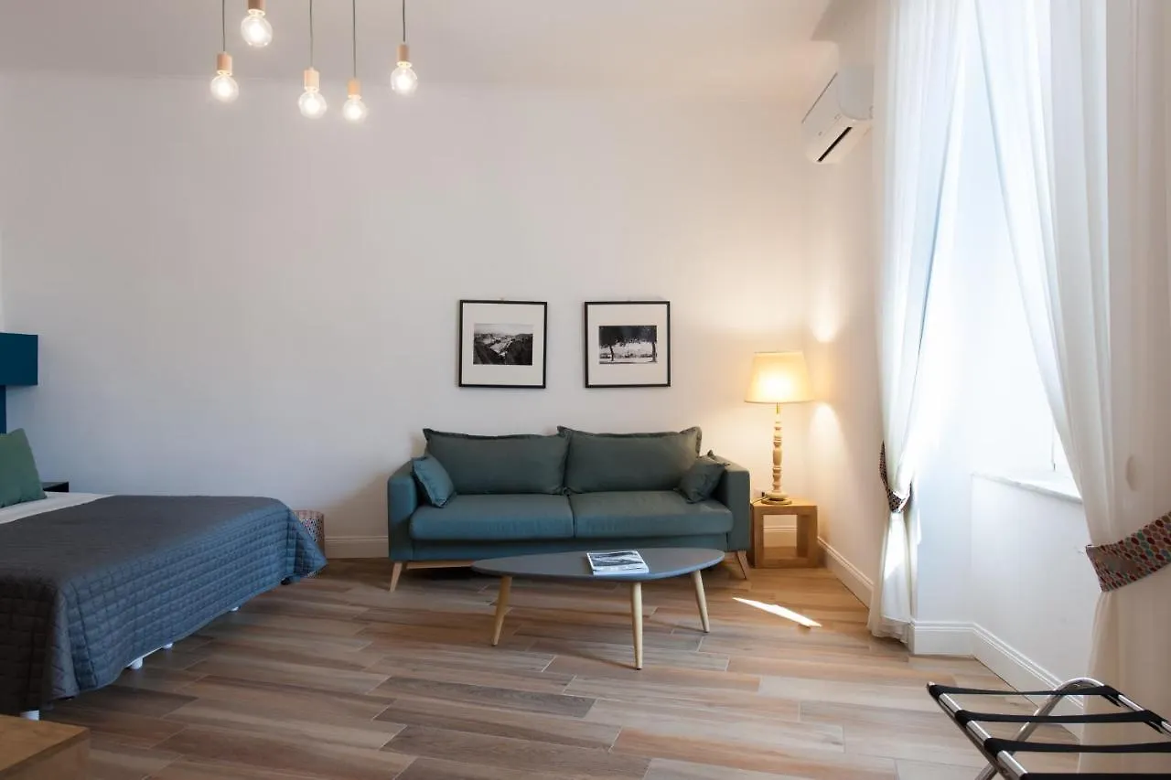 Bed and Breakfast Santa Chiara Tufarelli Glam Rooms Νάπολη Ιταλία